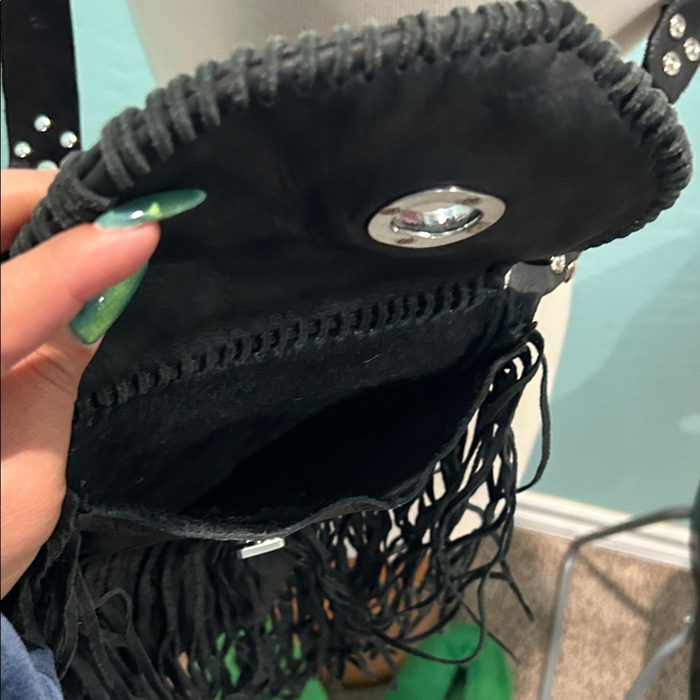 Black Leather Fringe Texan Crossbody Bag - Picture 12 of 15